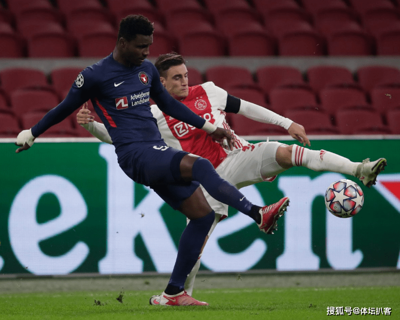 亚眠主场憾负朗斯,补时阶段乌龙球痛失好局  亚眠主场憾负朗斯,补时阶段乌龙球痛失好局