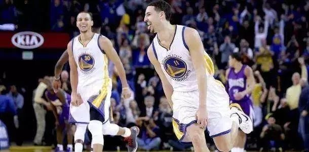 库里单节21分引爆全场勇士大胜开拓者    库里单节21分引爆全场勇士大胜开拓者